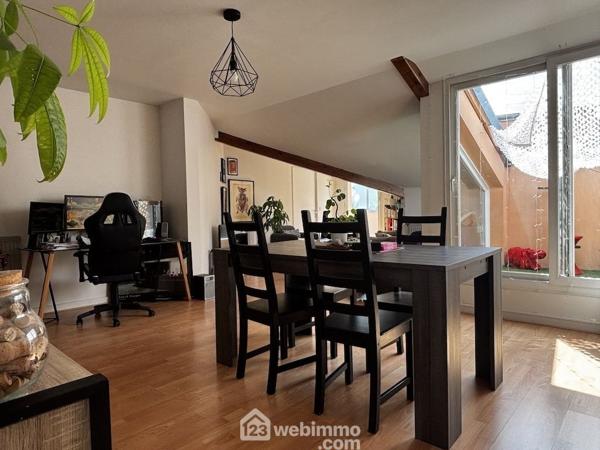 Appartement 93.28 m² à Poitiers 86000