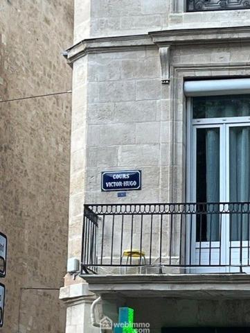 Local 97 m² à Bordeaux 33000
