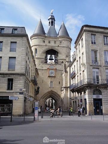 Local 97 m² à Bordeaux 33000