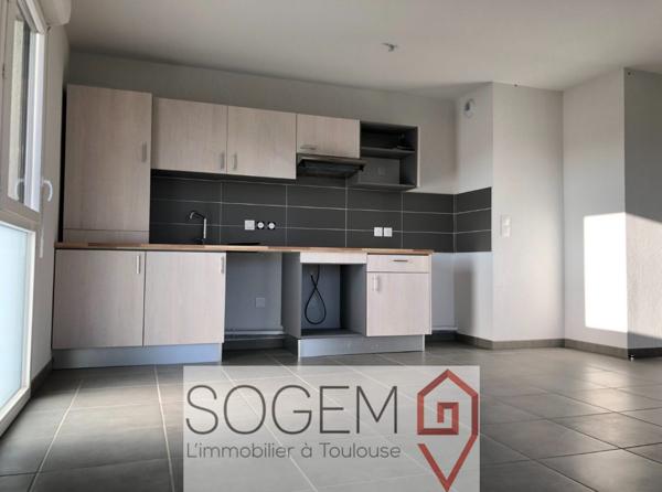 Appartement T3 en location à FONSORBES