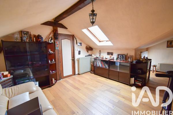 Maison à vendre 9 pièces 143 m² Noisiel