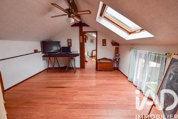 Maison à vendre 9 pièces 143 m² Noisiel