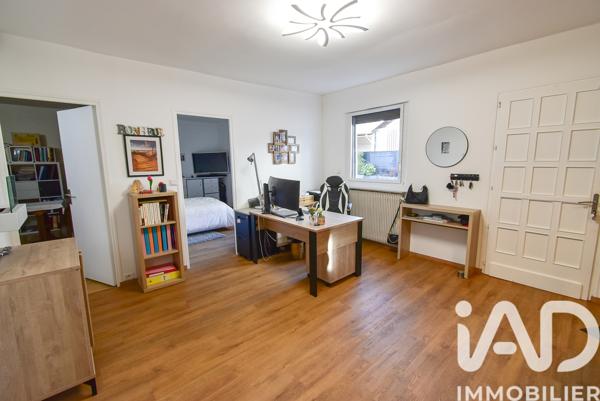 Maison à vendre 9 pièces 143 m² Noisiel