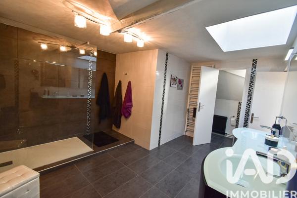 Maison à vendre 9 pièces 143 m² Noisiel