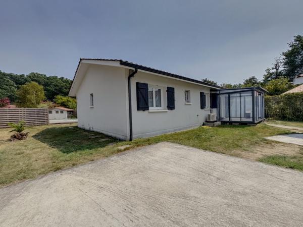 Biganos ! Maison 4P de 87 m2, parcelle de 806 m2, double garage, piscine