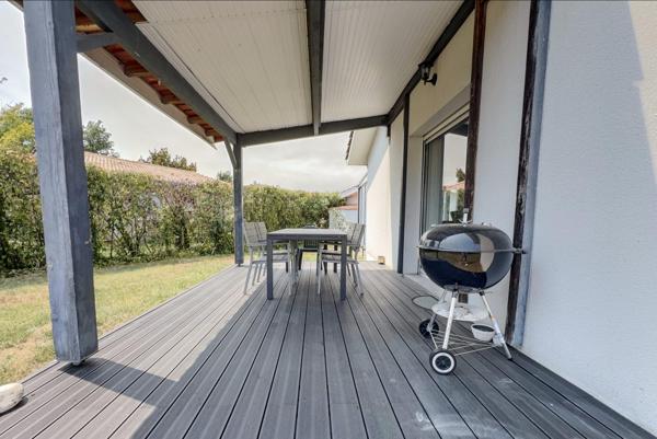 Biganos ! Maison 4P de 87 m2, parcelle de 806 m2, double garage, piscine