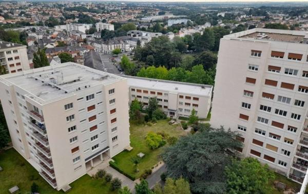Vente Garage Réf : Box Cholet   