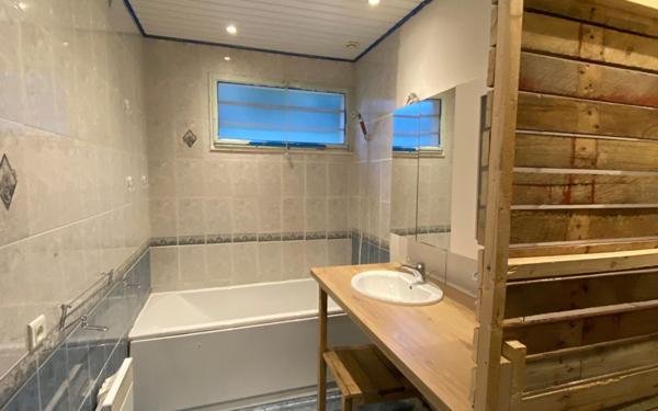 Maison à vendre    3 pièces • 91 m2 Dixmont