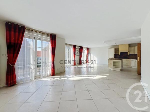 Appartement F3 à vendre  4 pièces - 106 m 2   CREPY EN VALOIS  - 60