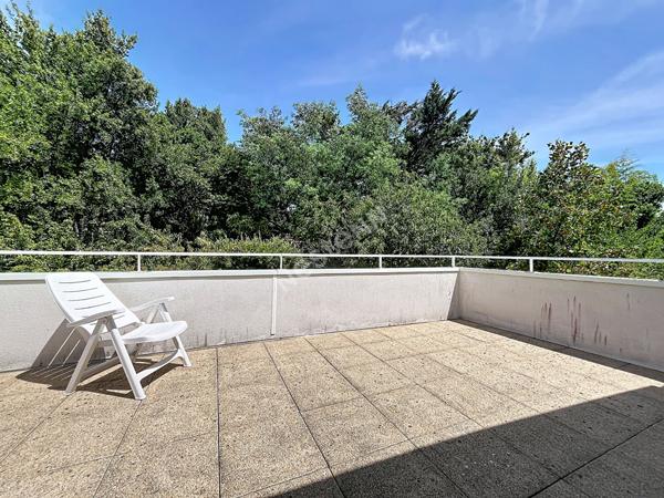 Nantes Rond-point de Vannes / Maison en Impasse / 132 m2 / 4 chambres / garage / jardin