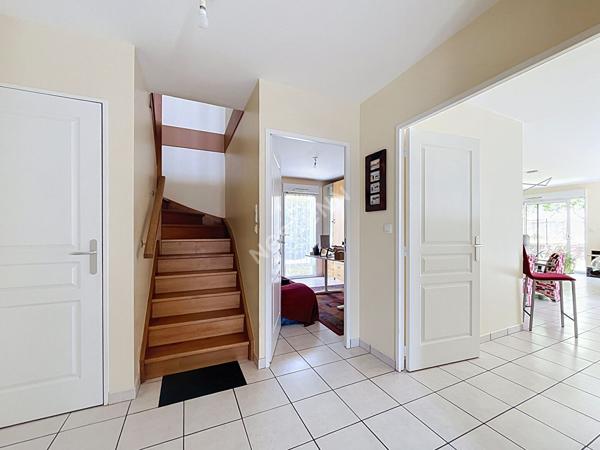 Nantes Rond-point de Vannes / Maison en Impasse / 132 m2 / 4 chambres / garage / jardin