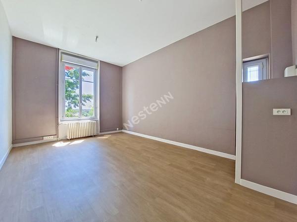 Bureau professionnel de 20m² - MAUVES SUR LOIRE