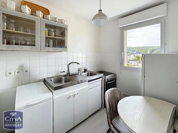 Appartement à vendre 2 pièces 49m² Saint-Aubin-lès-Elbeuf (76410)