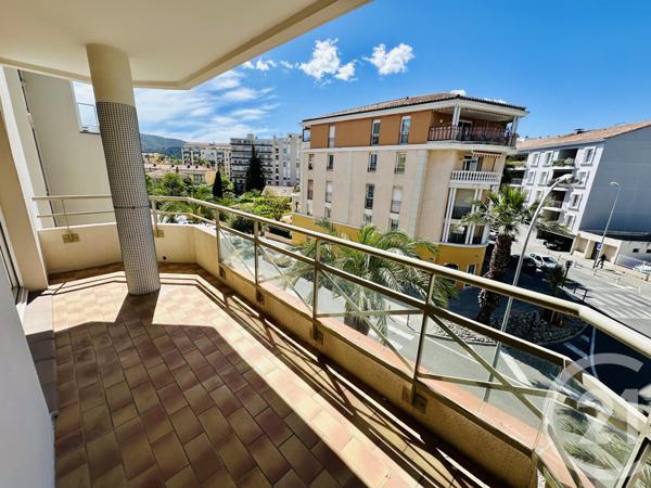 Appartement F2 à vendre  2 pièces - 51 m2 HYERES - 83