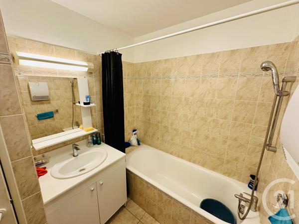 Appartement F2 à vendre  2 pièces - 51 m2 HYERES - 83