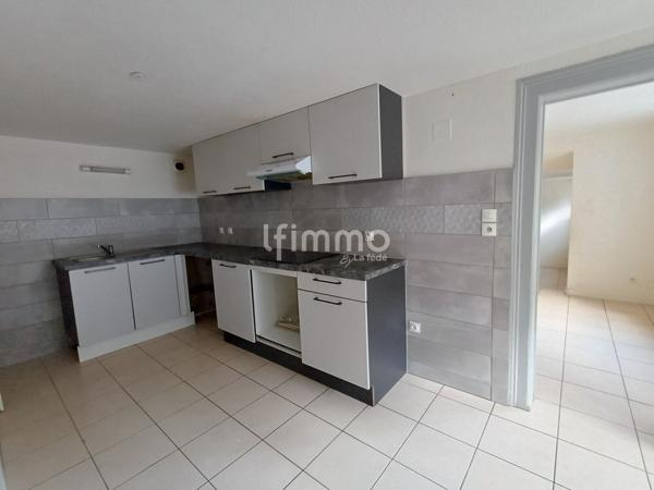 Immeuble comprenant deux logements