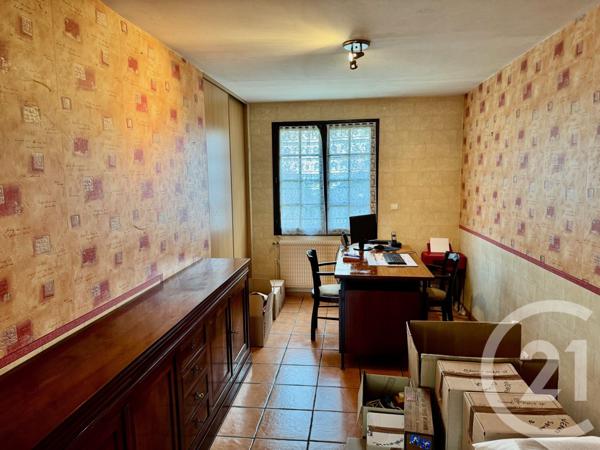 Appartement F5 à vendre  6 pièces - 93 m2 FORGES LES BAINS - 91