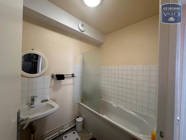 Appartement à louer 2 pièces 49m² Chartres (28000)
