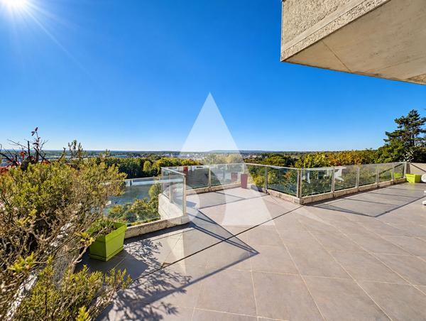 Maison 7 pièces 256 m2