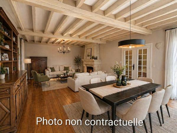 Maison de ville type 7, surface 245 m², garage privatif, sur un terrain 1012 m²