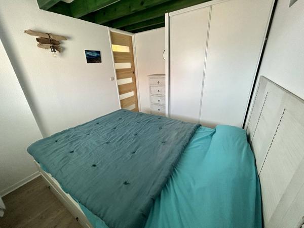 Appartement T2 bis à vendre au centre de Lacanau Océan avec balcon, parking, cellier excellent investissement locatif