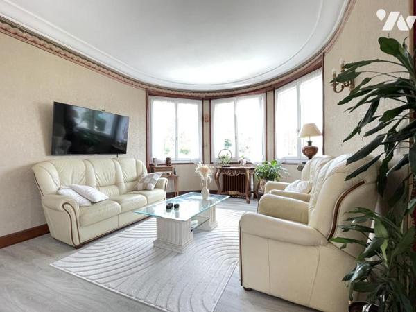 Locminé, maison de caractère sur 8266 m²