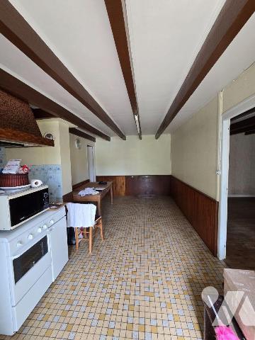 a 10MNS de REDON/GARE, EN HAMEAU, maison en pierre à rénover comprenant : cuisine, chambre, deu...