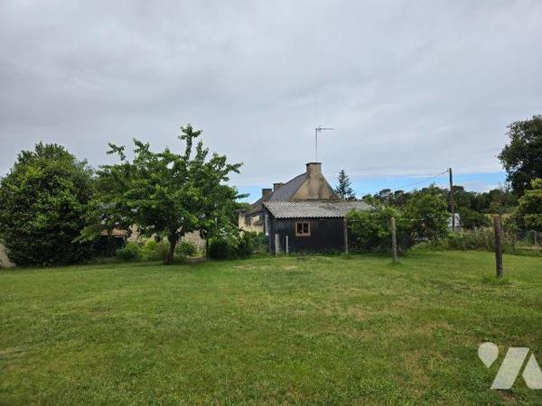 a 10MNS de REDON/GARE, EN HAMEAU, maison en pierre à rénover comprenant : cuisine, chambre, deu...