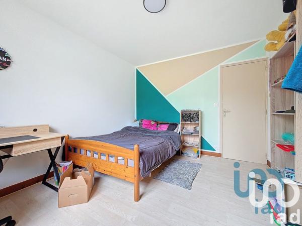 House for sale 8 rooms 158 m² Saint-Just-Sauvage