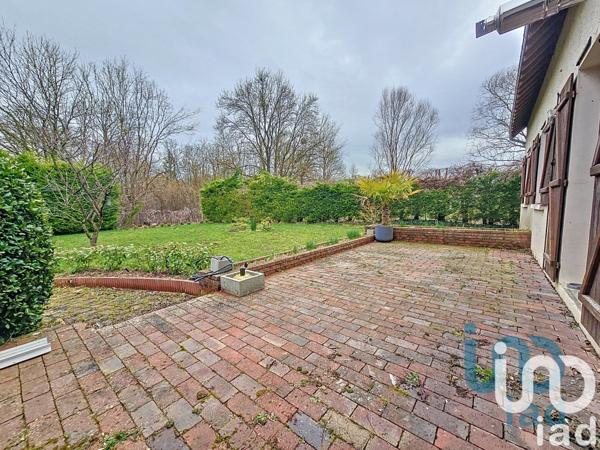 House for sale 8 rooms 158 m² Saint-Just-Sauvage