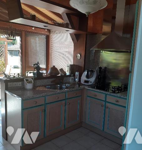 Maison avec grand terrain de 1800m2 avec bassin