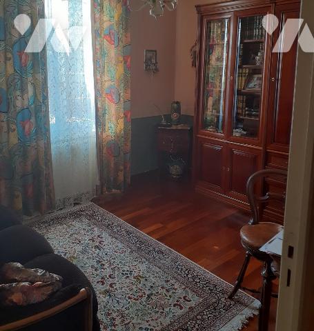 Maison avec grand terrain de 1800m2 avec bassin