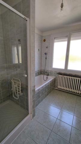 Maison à vendre 5 pièces BAR LE DUC - 109 m² avec garage et terrain.