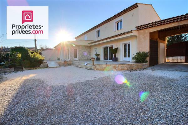 Puget sur Argens 83480- Ensemble immobilier de 3 villas sur terrain de 5400m²