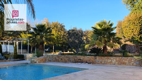 Puget sur Argens 83480- Ensemble immobilier de 3 villas sur terrain de 5400m²