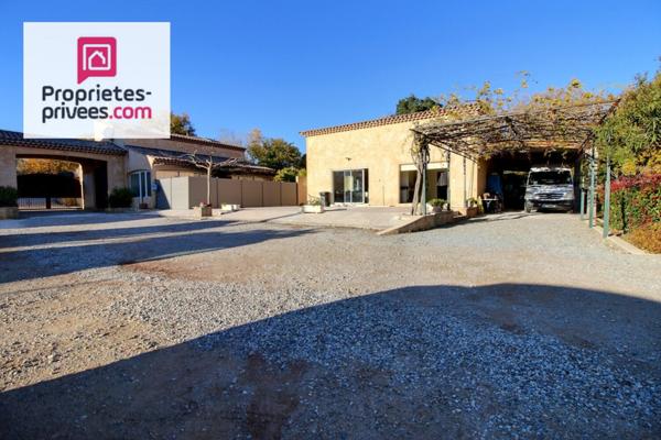 Puget sur Argens 83480- Ensemble immobilier de 3 villas sur terrain de 5400m²