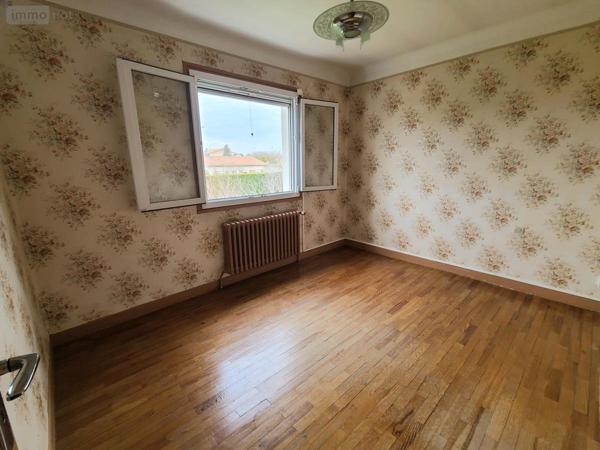 Maison à vendre à Pierrelatte dans la Drôme (26700), ref : 26060-816