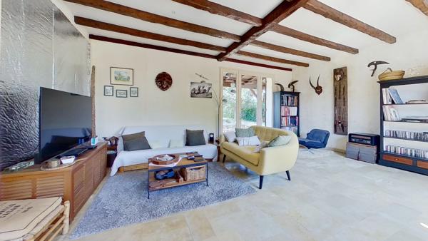 Maison de plain-pied - 4 chambres - garage - terrain clos