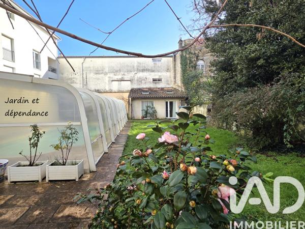 Maison à vendre 15 pièces 384 m² Bordeaux