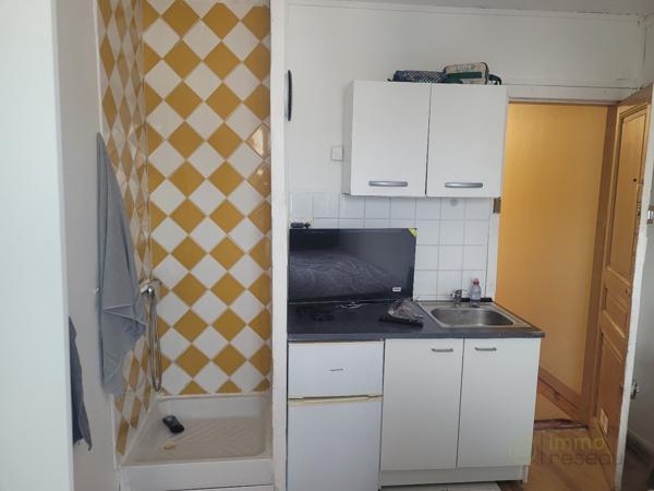 Studio à PARIS 15EME ARRONDISSEMENT (75015)