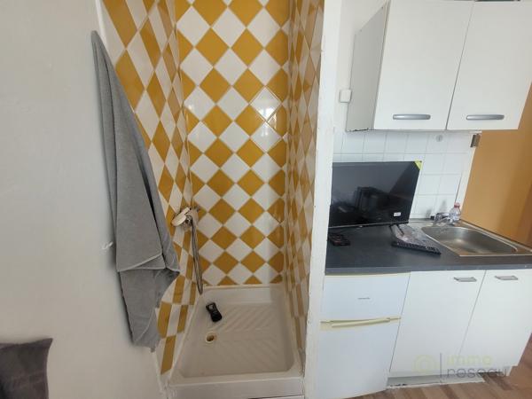 Studio à PARIS 15EME ARRONDISSEMENT (75015)