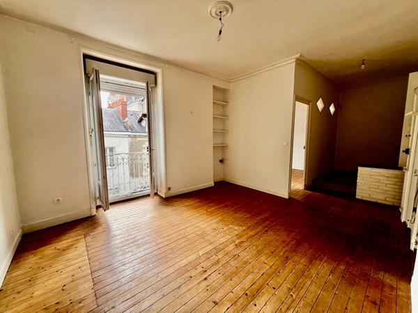 A VENDRE NANTES PREFECTURE CONFORTABLE TYPE 2 DANS PETITE COPROPRIETE AU CALME DE SON IMPASSE