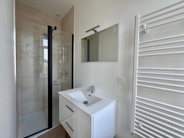 Maison 110m² Villeneuve D Ascq 3 chambres en suite, jardin, garage