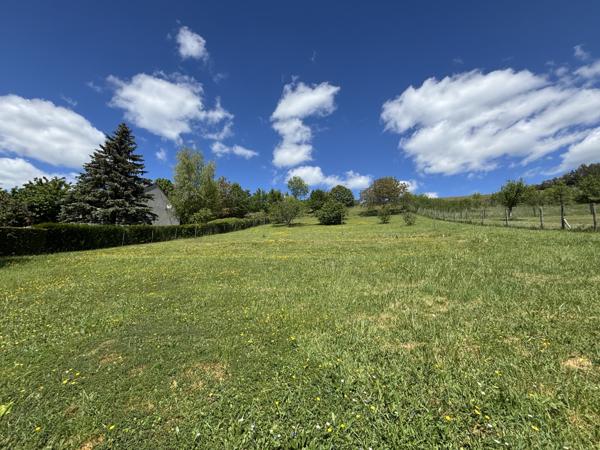 LEUGLAY ( 21) : Au cœur du Parc National , pavillon de 1956 avec sous-sol et terrain de 4258m² dont 1700m² à b Leuglay (21290)