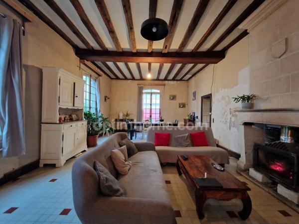 Maison de 152 m², 4 pièces, et immeuble à rénover de plus de 250 m² à fort potentiel locatif - PREUILLY SUR CLAISE (37)
