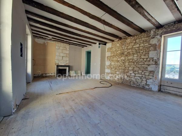 Maison de 152 m², 4 pièces, et immeuble à rénover de plus de 250 m² à fort potentiel locatif - PREUILLY SUR CLAISE (37)