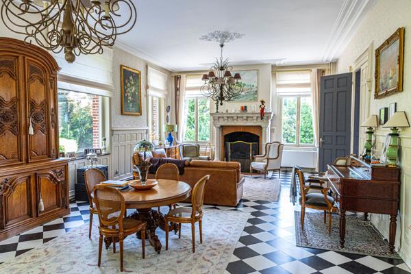 Maison 12 pièces - 540 m²