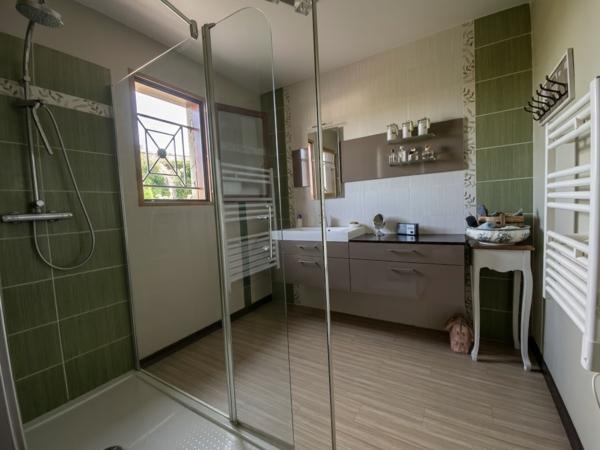 Maison avec vie de plain-pied + étage