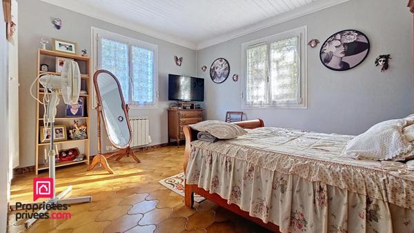 Maison Breuillet 6 pièce(s) 190 m2