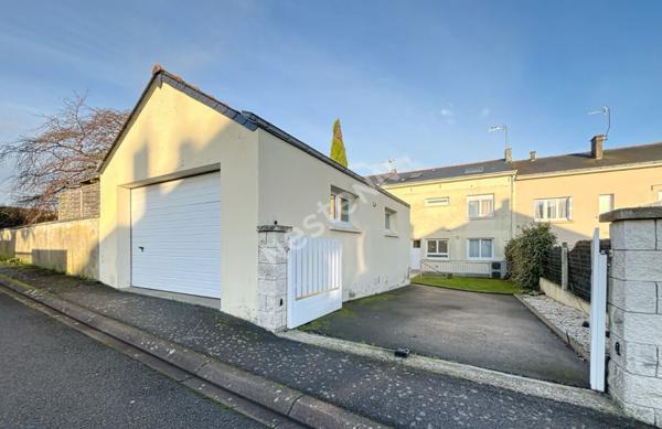 Maison Saint Pierre Montlimart 5 pièce(s) 146 m2